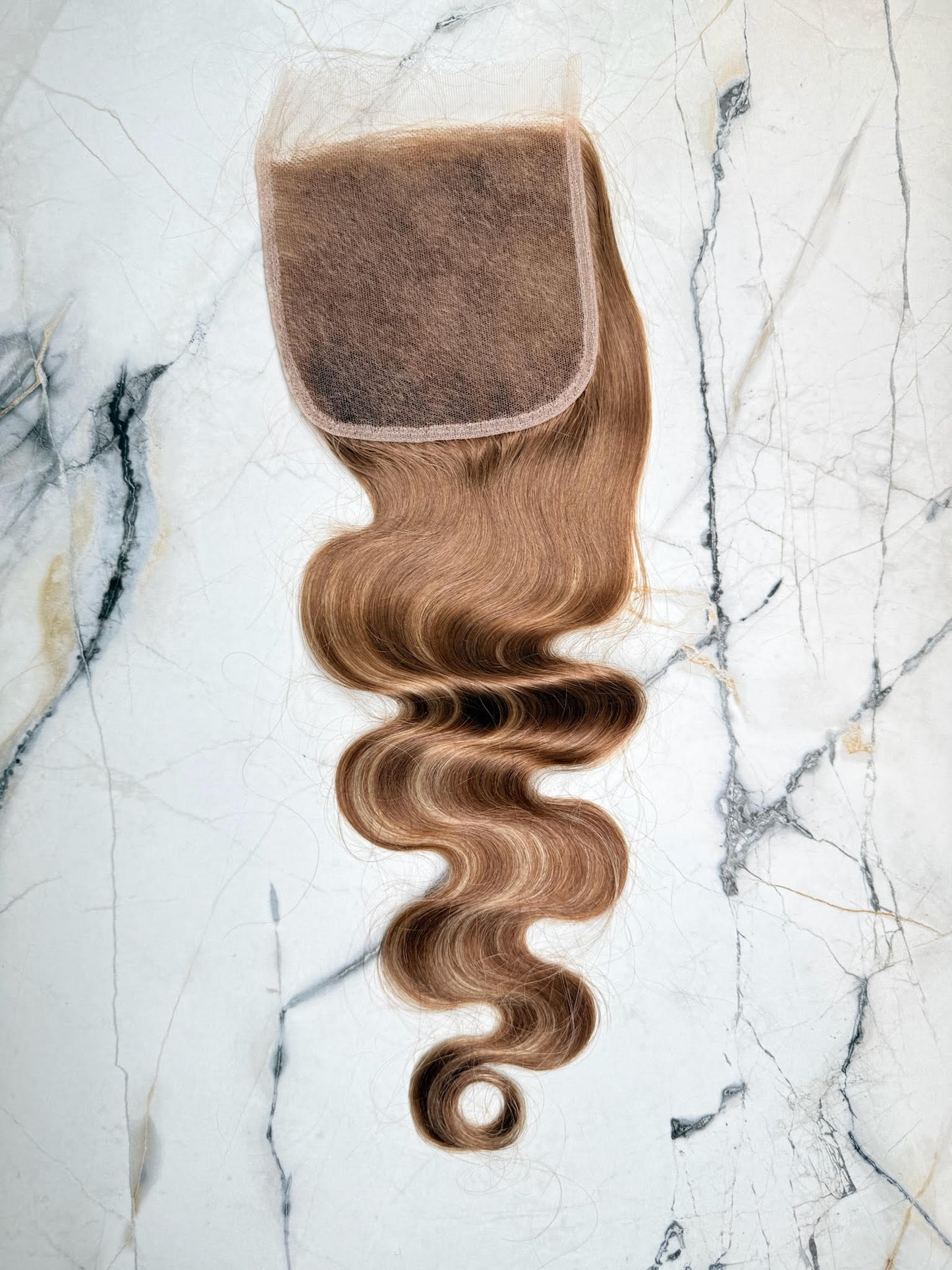 Highlighted B4/60 Body Wave 5x5 Closure